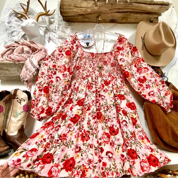 Ballon sleeves prairie floral boho dress w shabby chic country feel - Picture 5 of 11